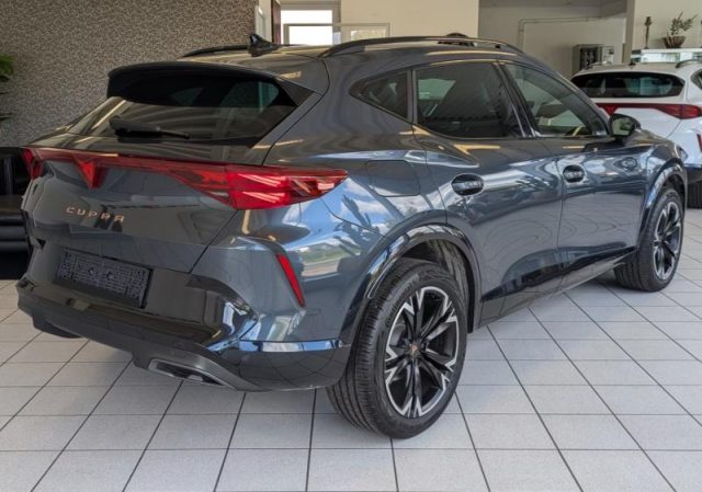 CUPRA Formentor 1.5 Hybrid DSG - foto 2 di 4