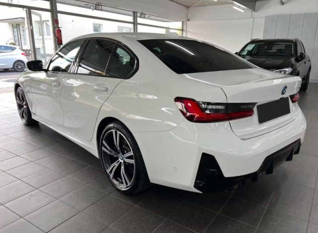 BMW 320 e Msport - foto 3 di 4