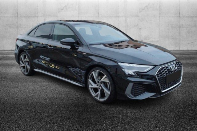 Audi A3 Sedan 35 TFSI S tronic S line edition - foto 4 di 4