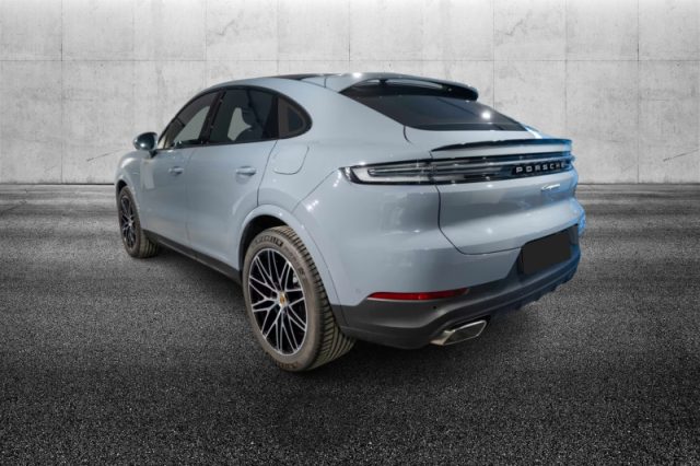 Porsche Cayenne Coupé 3.0 V6 E-Hybrid - foto 4 di 4