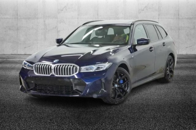 BMW 330 e Touring Msport Pro semestrale a PIEVE DI CENTO