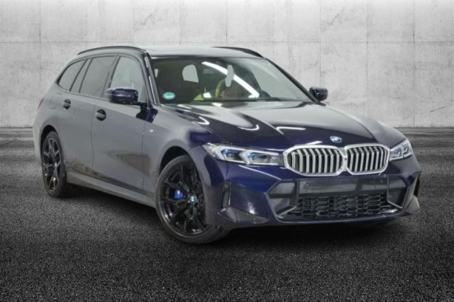 BMW 330 e Touring Msport Pro - foto 3 di 4