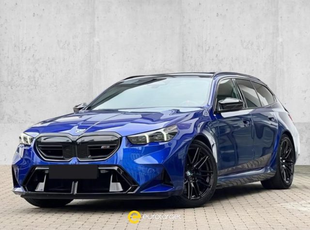 BMW M5 Touring S. 5(G60/61/90/99) semestrale a PIEVE DI CENTO