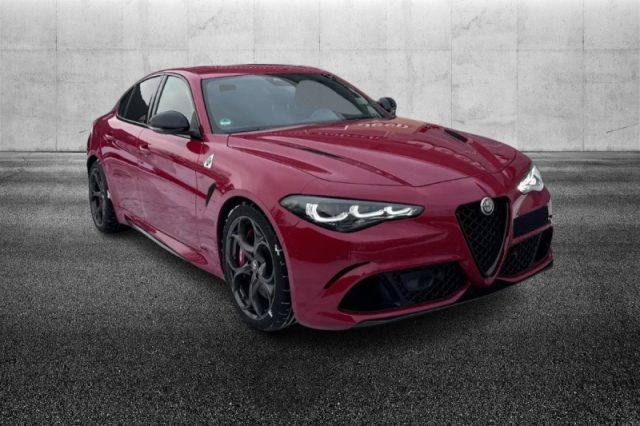 Alfa Romeo Giulia 2.9 V6 Bi-Turbo AT8 Quadrifoglio - foto 4 di 4