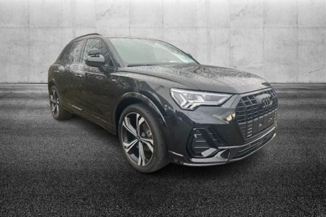 Audi Q3 35 TDI S line edition - foto 2 di 4