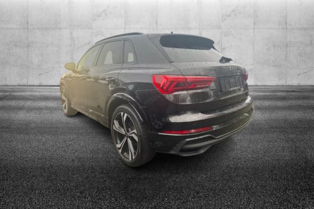 Audi Q3 35 TDI S line edition - foto 4 di 4