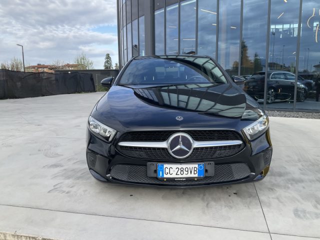 Mercedes-Benz A 180 d Automatic Business Extra - foto 2 di 4