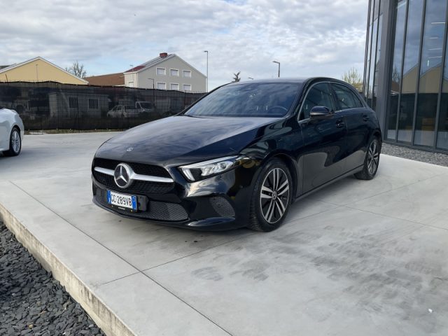 Mercedes-Benz A 180 d Automatic Business Extra - foto 3 di 4