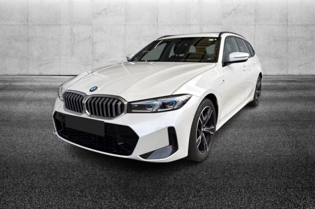 BMW 330 e Touring Msport semestrale a PIEVE DI CENTO