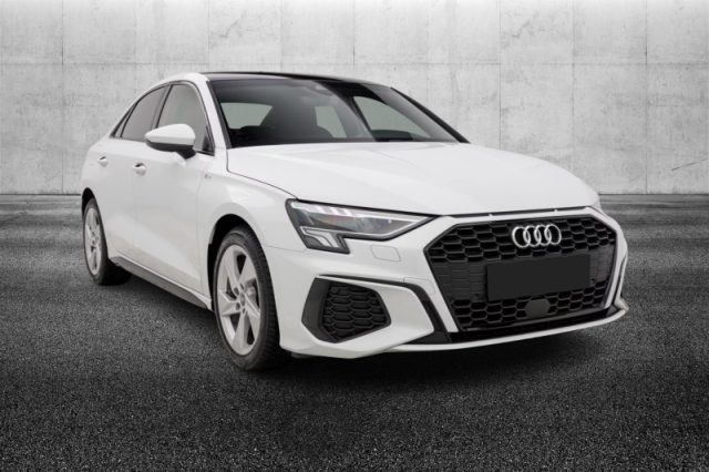 Audi A3 Sedan 30 TDI S tronic S line edition - foto 4 di 4