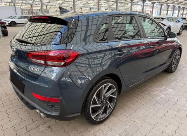 Hyundai i30 1.5 T-GDI DCT 48V 5 porte N-Line - foto 3 di 4