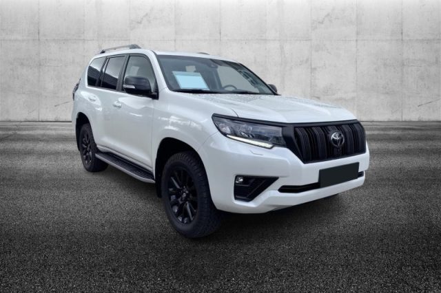 Toyota Land Cruiser 2.8 D4-D A/T 5 porte Executive - foto 3 di 4