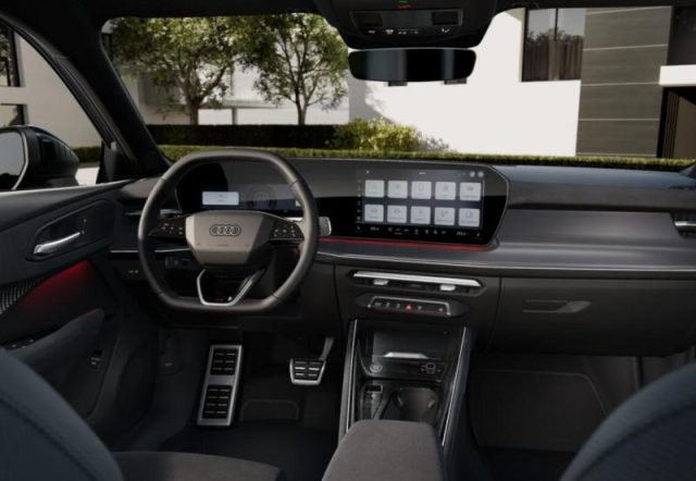 Audi Q3 SPB TFSI 195 kW S tronic quattro S Line edition - foto 4 di 4