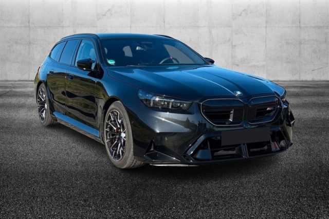 BMW M5 Touring S. 5(G60/61/90/99) - foto 4 di 4