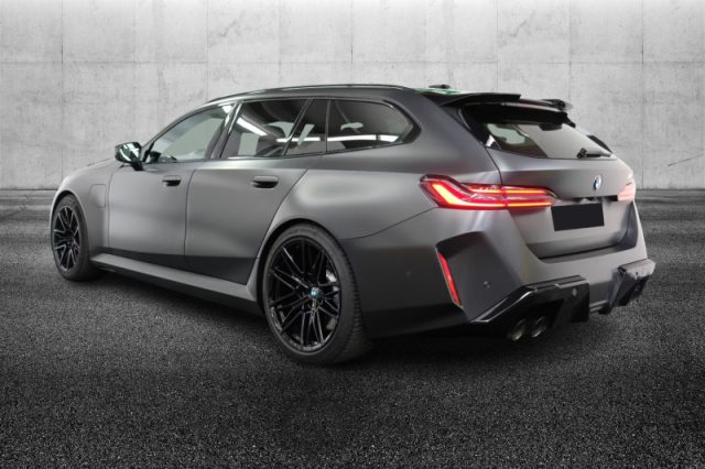BMW M5 Touring S. 5(G60/61/90/99) - foto 4 di 4