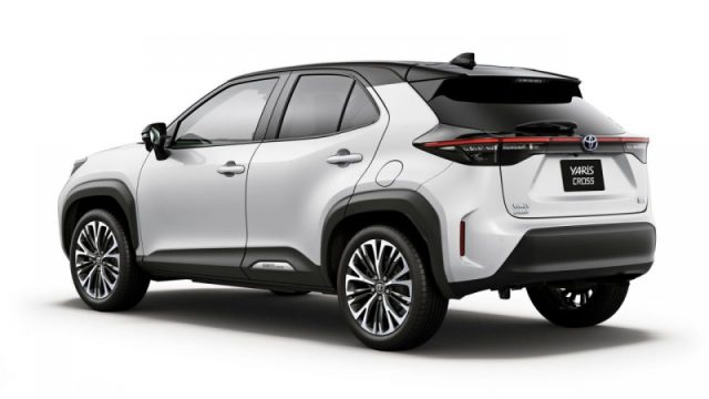 Toyota Yaris Cross 1.5 Hybrid 130 CV 5p. E-CVT AWD-i Icon - foto 4 di 4