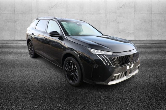 Peugeot 5008 Hybrid 145 e-DCS6 GT km 0 a PIEVE DI CENTO