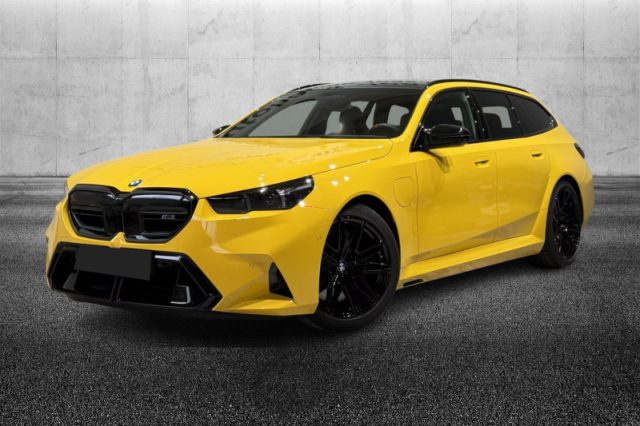 BMW M5 Touring S. 5(G60/61/90/99) semestrale a PIEVE DI CENTO