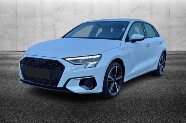 Audi A3 SPB 40 TFSI e S tronic Business Advanced usato a PIEVE DI CENTO