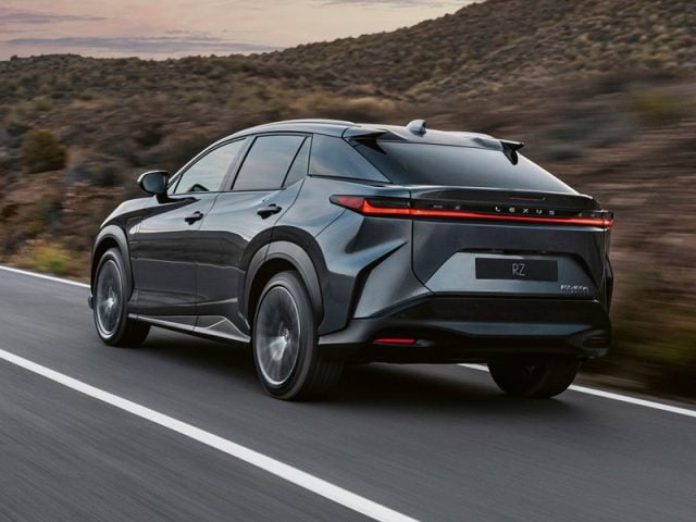 Lexus RZ Full Electric 550e 4WD F-Sport - foto 4 di 4