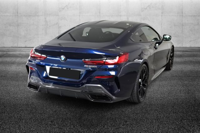 BMW M850 i xDrive Coupé - foto 2 di 4