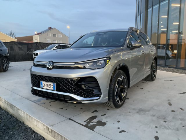 Volkswagen Tiguan 2.0 TDI 150 CV DSG R-Line - foto 3 di 4