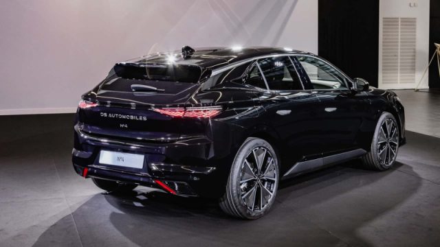 DS Automobiles Other Plug-in Hybrid 240 Jules Verne DS N&deg;4 nuovo a PIEVE DI CENTO
