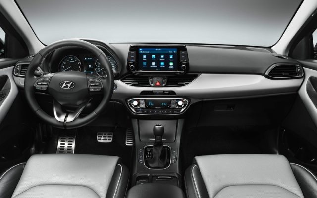 Hyundai i30 1.6 T-GDI DCT 5 porte Business 3&ordf; serie nuovo a PIEVE DI CENTO