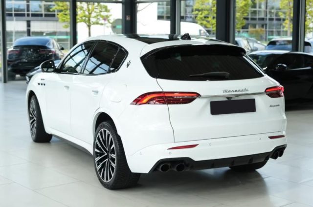 Maserati Grecale MHEV 330 CV AWD Modena - foto 3 di 4