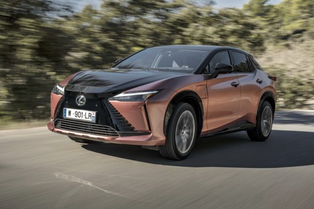 Lexus RZ Full Electric 350e Executive nuovo a PIEVE DI CENTO