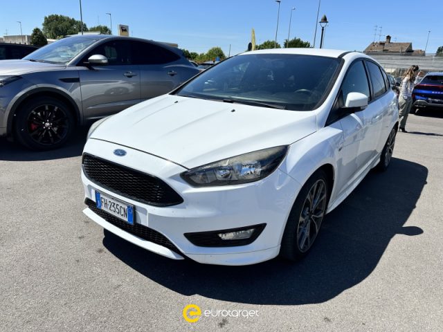 Ford Focus 1.5 TDCi 120 CV Start&Stop ST Line usato a PIEVE DI CENTO