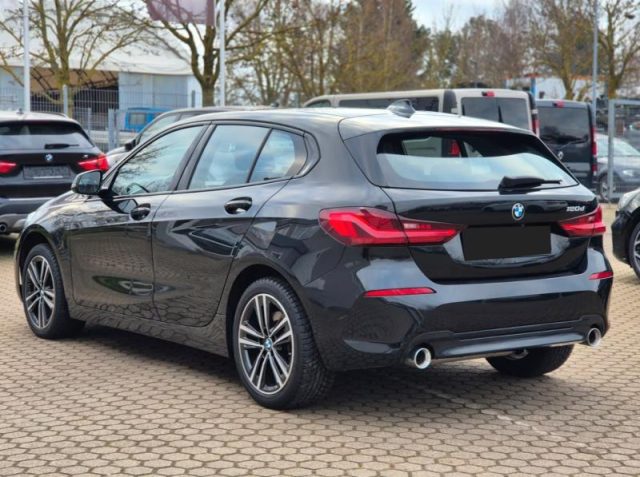 BMW 120 d 5p. Sport - foto 3 di 4
