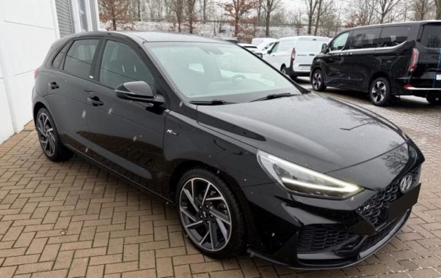 Hyundai i30 1.5 T-GDI DCT 48V 5 porte N-Line - foto 2 di 4