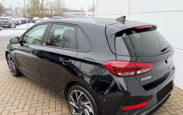 Hyundai i30 1.5 T-GDI DCT 48V 5 porte N-Line - foto 3 di 4
