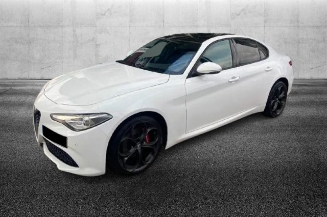 Alfa Romeo Giulia 2.0 Turbo 200 CV AT8 Sprint - foto 2 di 4