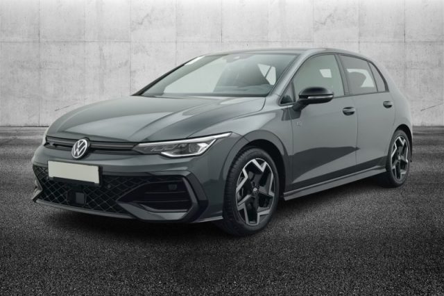 Volkswagen Golf 1.5 eTSI 150 CV ACT DSG R-Line semestrale a PIEVE DI CENTO
