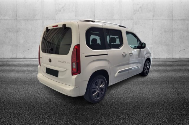 Toyota Proace City Verso 1.5D 130 CV S&S L1 Executive - foto 3 di 4