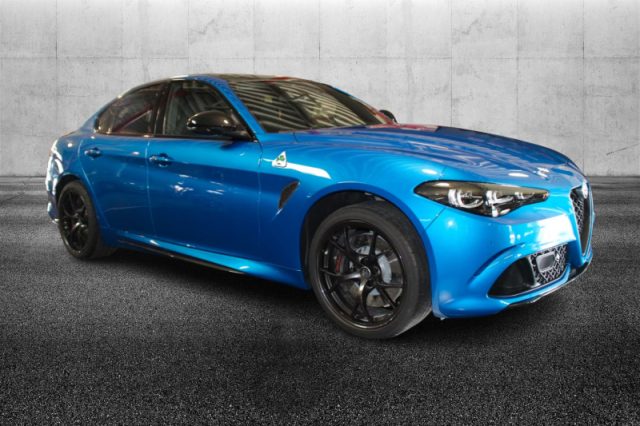 Alfa Romeo Giulia 2.9 V6 Bi-Turbo AT8 Quadrifoglio - foto 4 di 4