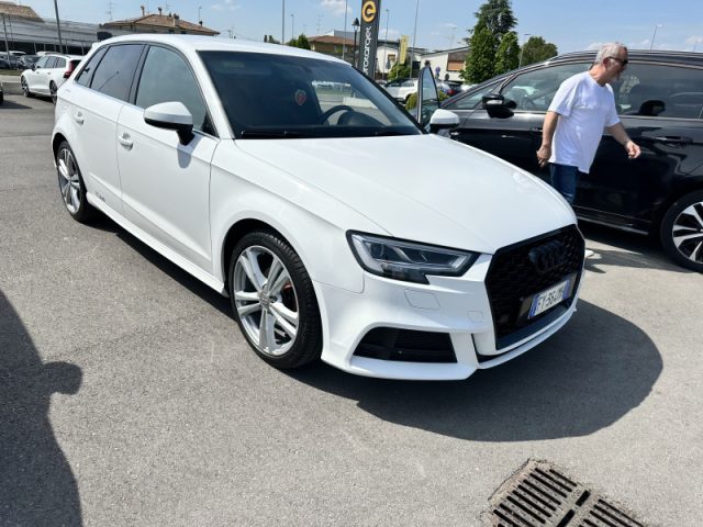 Audi A3 SPB 30 g-tron S tronic Sport - foto 2 di 4