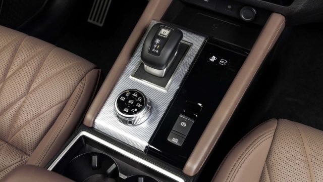 Mitsubishi Outlander 2.4L 4WD PHEV Instyle 4&ordf; serie nuovo a PIEVE DI CENTO