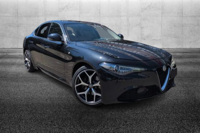 Alfa Romeo Giulia 2.0 Turbo 200 CV AT8 Ti - foto 4 di 4