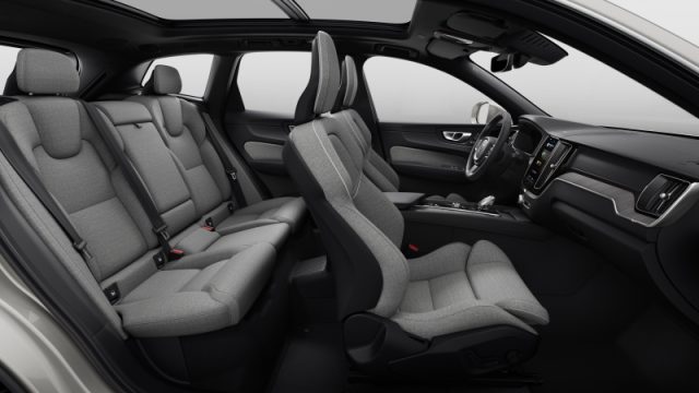 Volvo XC60 T6 Plug-in hybrid AWD automatico Essential (2017 nuovo a PIEVE DI CENTO