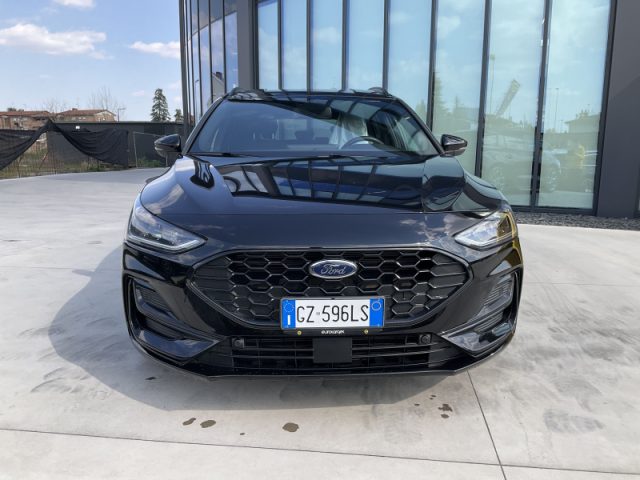 Ford Focus 1.5 EcoBlue 115 CV automatico SW ST-Line - foto 2 di 4