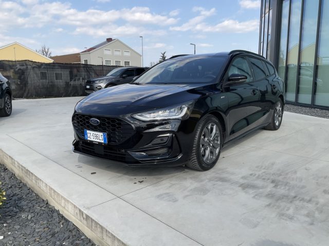 Ford Focus 1.5 EcoBlue 115 CV automatico SW ST-Line - foto 3 di 4