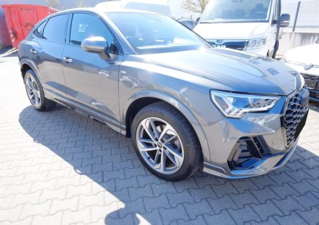 Audi Q3 SPB 35 TDI S tronic S line edition - foto 2 di 4