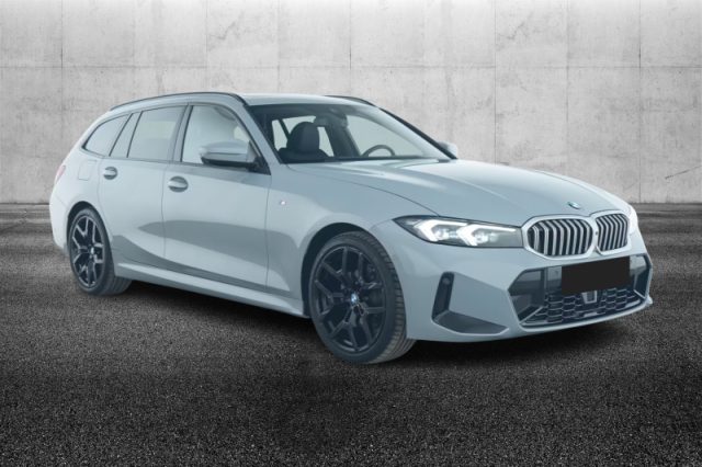 BMW 320 i Touring Msport - foto 3 di 4
