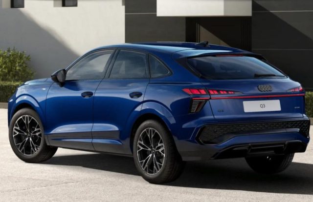 Audi Q3 SPB TFSI 195 kW S tronic quattro S Line edition - foto 4 di 4