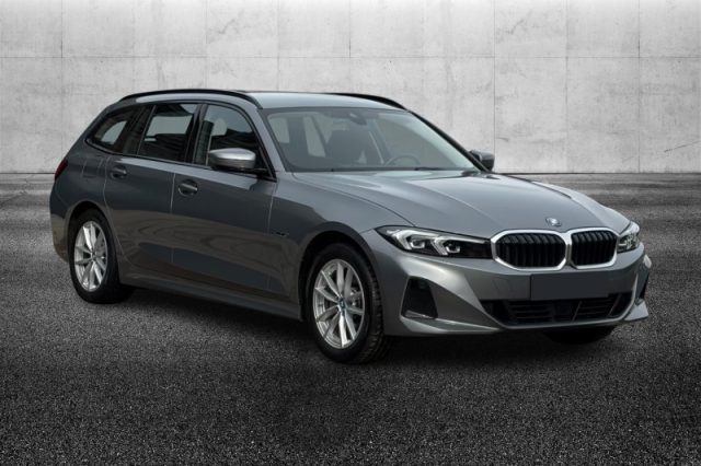 BMW 330 e Touring - foto 4 di 4