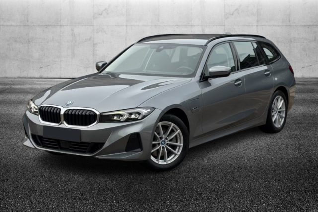BMW 330 e Touring usato a PIEVE DI CENTO