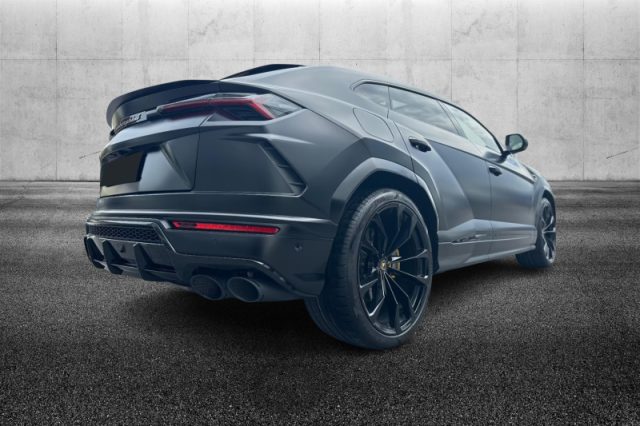 Lamborghini Urus 4 - foto 3 di 4